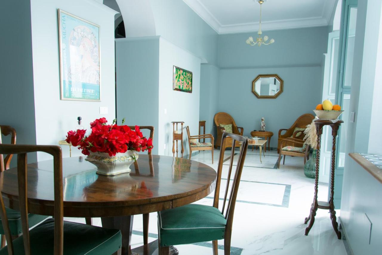Peñaflor Casa Senorial Con Piscina. Casa Donna Isabelゲストハウス エクステリア 写真